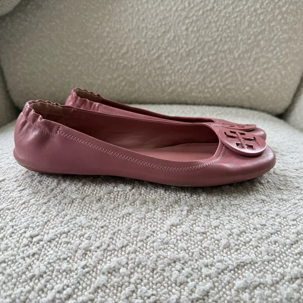 Tory Burch Reva Ballet Flats Peony Pink Logo Medallion Scrunch Back - Picture 3 of 9